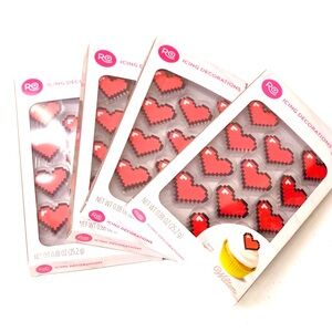 Wilton Red Pixel Heart Icing Decorations